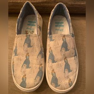 Disney Toms Shoes size 3